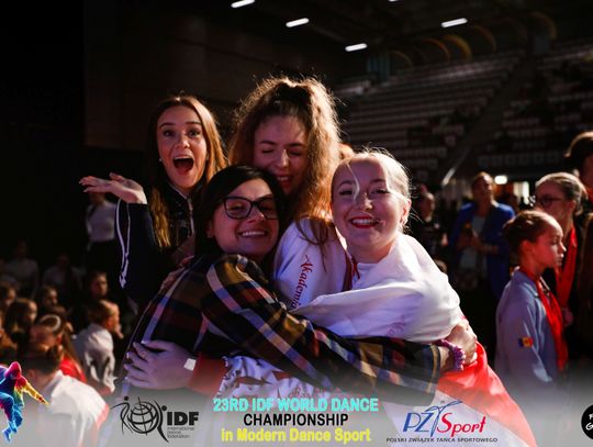 29 zawodniczek Akademii Tańca Sportowego Aster walczyło o tytuły Mistrzostw Świata International Dance Federation (IDF) – World Dance Championships