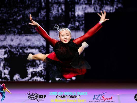 29 zawodniczek Akademii Tańca Sportowego Aster walczyło o tytuły Mistrzostw Świata International Dance Federation (IDF) – World Dance Championships