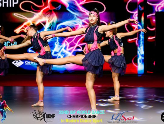 29 zawodniczek Akademii Tańca Sportowego Aster walczyło o tytuły Mistrzostw Świata International Dance Federation (IDF) – World Dance Championships