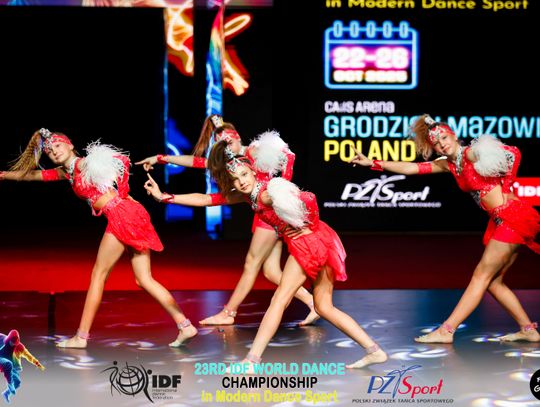 29 zawodniczek Akademii Tańca Sportowego Aster walczyło o tytuły Mistrzostw Świata International Dance Federation (IDF) – World Dance Championships