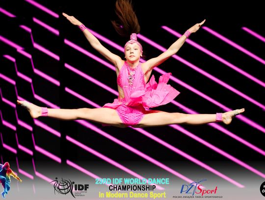 29 zawodniczek Akademii Tańca Sportowego Aster walczyło o tytuły Mistrzostw Świata International Dance Federation (IDF) – World Dance Championships