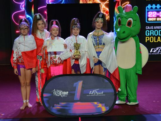29 zawodniczek Akademii Tańca Sportowego Aster walczyło o tytuły Mistrzostw Świata International Dance Federation (IDF) – World Dance Championships