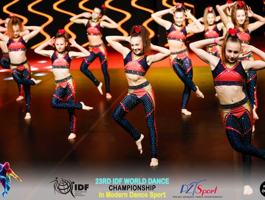 29 zawodniczek Akademii Tańca Sportowego Aster walczyło o tytuły Mistrzostw Świata International Dance Federation (IDF) – World Dance Championships