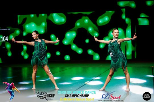 29 zawodniczek Akademii Tańca Sportowego Aster walczyło o tytuły Mistrzostw Świata International Dance Federation (IDF) – World Dance Championships