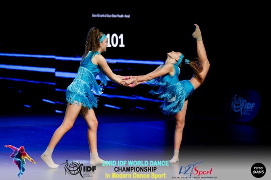 29 zawodniczek Akademii Tańca Sportowego Aster walczyło o tytuły Mistrzostw Świata International Dance Federation (IDF) – World Dance Championships