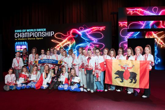 29 zawodniczek Akademii Tańca Sportowego Aster walczyło o tytuły Mistrzostw Świata International Dance Federation (IDF) – World Dance Championships
