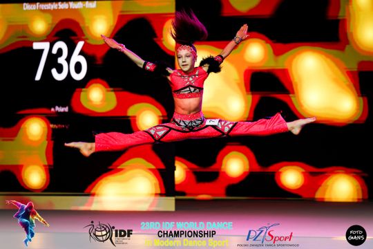 29 zawodniczek Akademii Tańca Sportowego Aster walczyło o tytuły Mistrzostw Świata International Dance Federation (IDF) – World Dance Championships