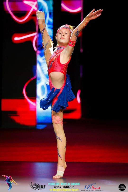 29 zawodniczek Akademii Tańca Sportowego Aster walczyło o tytuły Mistrzostw Świata International Dance Federation (IDF) – World Dance Championships