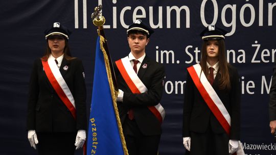 Święto Patrona w II LO. Arbuzy ślubowały, wspominały i świętowały sukcesy Święto Patrona w II LO. Arbuzy ślubowały, wspominały i świętowały sukcesy