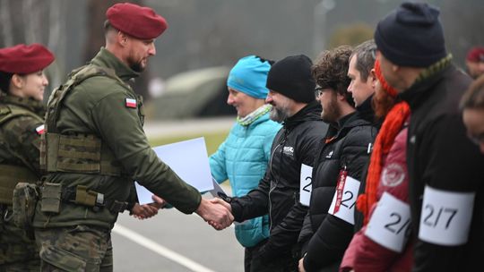 Szkolenie „wGotowości” w Tomaszowie Mazowieckim. 25 Brygada Kawalerii Powietrznej szkoli cywilów do działania w kryzysie Szkolenie „wGotowości” w Tomaszowie Mazowieckim. 25 Brygada Kawalerii Powietrznej szkoli cywilów do działania w kryzysie