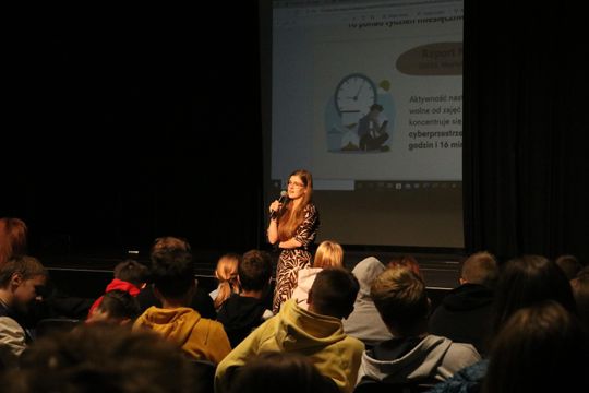 Profilaktyka przez sztukę. Teatr w służbie młodym w PCAS-ie