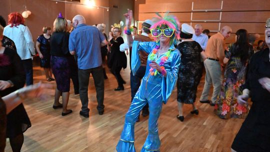 Bal Karnawałowy w MCK Tkacz – parkiet, który nie chciał zasnąć
