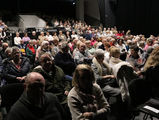 „Po prostu Żyj” – muzyczne Walentynki w Powiatowym Centrum Animacji Społecznej