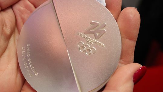 Tomaszów Mazowiecki powitał olimpijczyków. Tłumy w Arenie Lodowej i wzruszające słowa medalistów Tomaszów Mazowiecki powitał olimpijczyków. Tłumy w Arenie Lodowej i wzruszające słowa medalistów