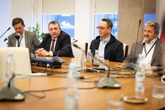 Powiat Tomaszowski na spotkaniu w Ministerstwie Infrastruktury