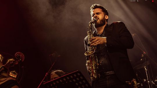 Muzyka, emocje i wyjątkowy klimat. Koncert z okazji Dnia Kobiet w Tomaszowie Mazowieckim Muzyka, emocje i wyjątkowy klimat. Koncert z okazji Dnia Kobiet w Tomaszowie Mazowieckim