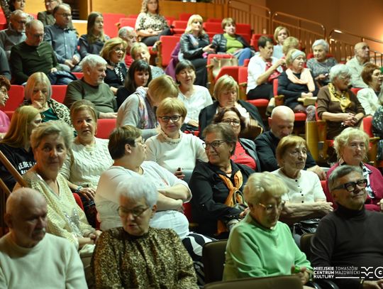 XIX Tomaszowskie Teatralia rozpoczęte. Nastrojowy wieczór pełen muzyki i poezji