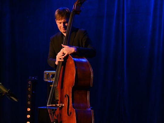 XIX Tomaszowskie Teatralia rozpoczęte. Nastrojowy wieczór pełen muzyki i poezji