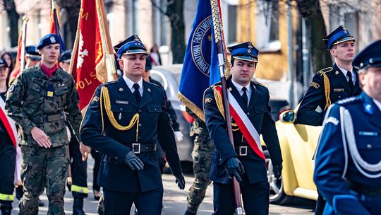 Uczcili pamięć bohaterów. Tomaszów Mazowiecki oddał hołd Polakom ratującym Żydów Uczcili pamięć bohaterów. Tomaszów Mazowiecki oddał hołd Polakom ratującym Żydów