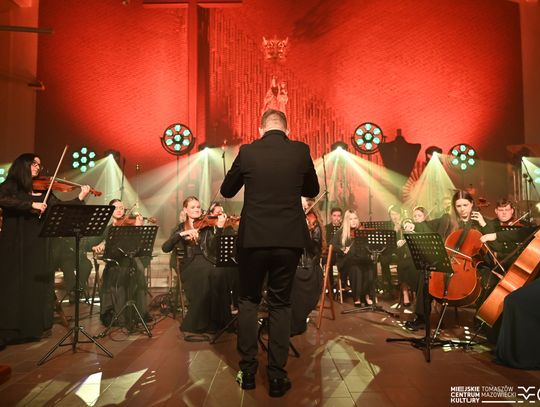 Muzyka, która zatrzymuje czas. Wyjątkowy koncert pasyjny w Tomaszowie Mazowieckim
