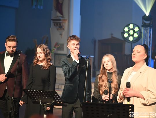 Muzyka, która zatrzymuje czas. Wyjątkowy koncert pasyjny w Tomaszowie Mazowieckim