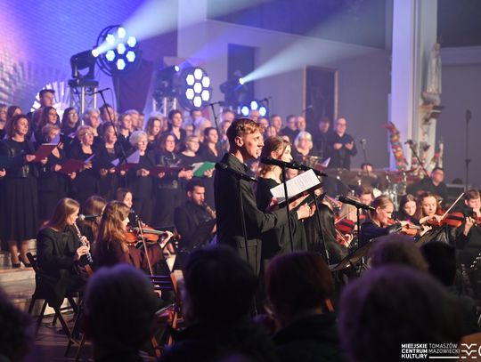 Muzyka, która zatrzymuje czas. Wyjątkowy koncert pasyjny w Tomaszowie Mazowieckim