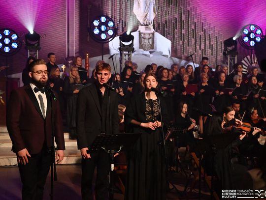Muzyka, która zatrzymuje czas. Wyjątkowy koncert pasyjny w Tomaszowie Mazowieckim