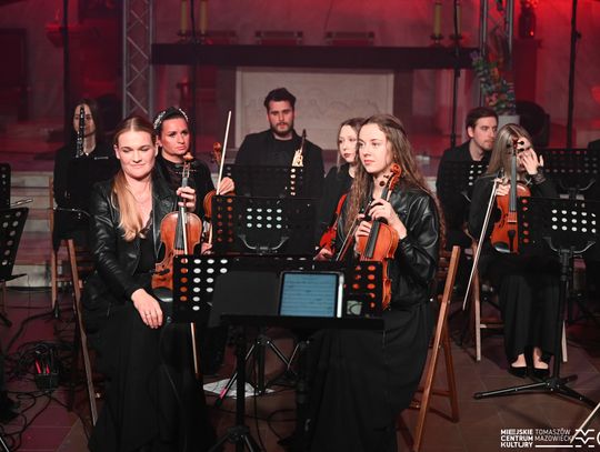 Muzyka, która zatrzymuje czas. Wyjątkowy koncert pasyjny w Tomaszowie Mazowieckim
