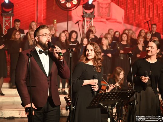 Muzyka, która zatrzymuje czas. Wyjątkowy koncert pasyjny w Tomaszowie Mazowieckim