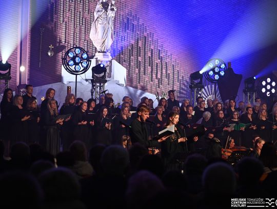 Muzyka, która zatrzymuje czas. Wyjątkowy koncert pasyjny w Tomaszowie Mazowieckim