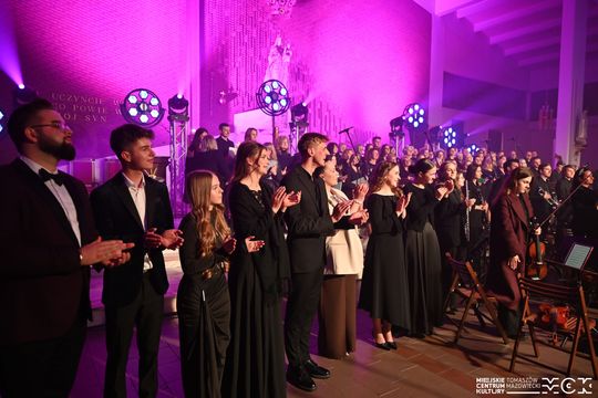 Muzyka, która zatrzymuje czas. Wyjątkowy koncert pasyjny w Tomaszowie Mazowieckim