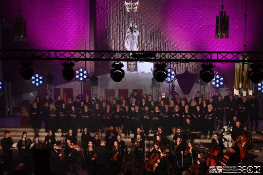 Muzyka, która zatrzymuje czas. Wyjątkowy koncert pasyjny w Tomaszowie Mazowieckim