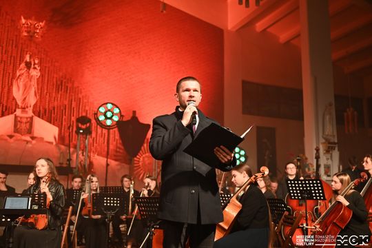 Muzyka, która zatrzymuje czas. Wyjątkowy koncert pasyjny w Tomaszowie Mazowieckim