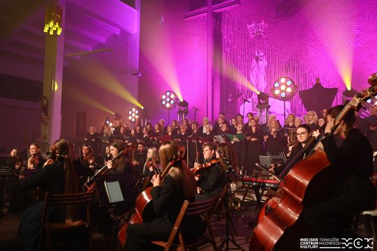 Muzyka, która zatrzymuje czas. Wyjątkowy koncert pasyjny w Tomaszowie Mazowieckim
