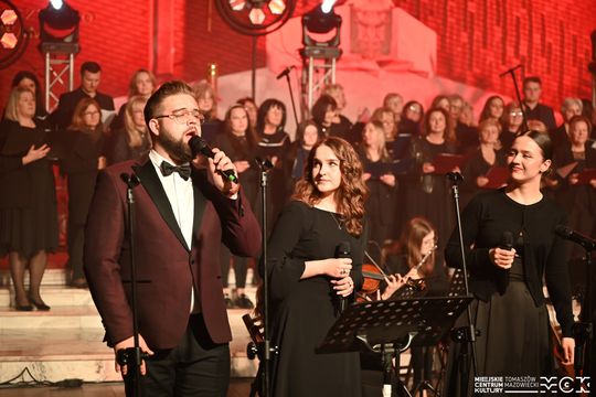 Muzyka, która zatrzymuje czas. Wyjątkowy koncert pasyjny w Tomaszowie Mazowieckim