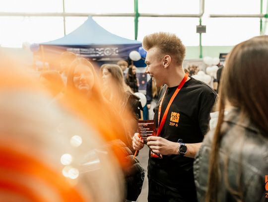 ZSP nr 6 triumfuje na VIII Tomaszowskich Targach Pracy i Edukacji