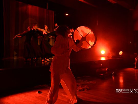 „Małgorzata i Mistrz” w wykonaniu Teatru Trzcina Kariny Góry