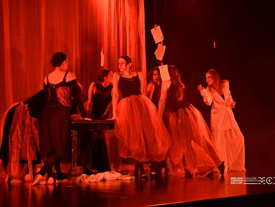 „Małgorzata i Mistrz” w wykonaniu Teatru Trzcina Kariny Góry