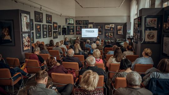 Stefania z Tomaszowa. Kobieta, bez której trudno opowiadać o Julianie Tuwimie