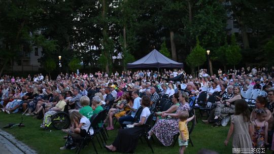 Tomaszów znów poszedł za muzyką. Pierwszy dzień festiwalu „A może byśmy tak… do Tomaszowa” za nami