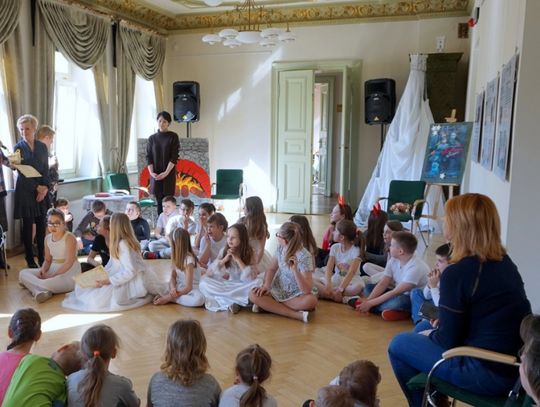 2 kwietnia obchodzimy Międzynarodowy Dzień Książki dla Dzieci. Dlaczego akurat tego dnia? 2 kwietnia obchodzimy Międzynarodowy Dzień Książki dla Dzieci. Dlaczego akurat tego dnia?