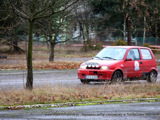 Na starcie &quot;Rajdu Andrzejkowego&quot; /fotoreportaż/