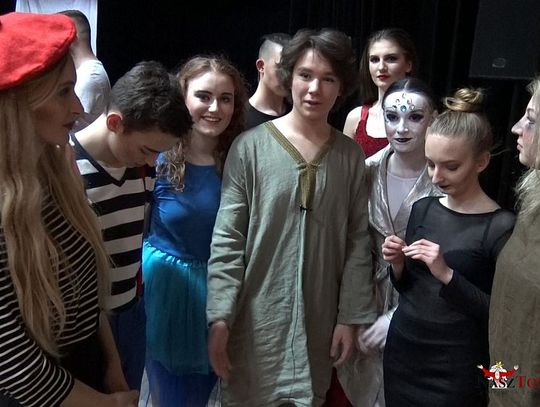 "Trzcina nigdy nie wyjdzie z człowieka" "Trzcina nigdy nie wyjdzie z człowieka"