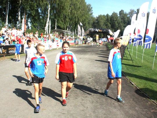 (FOTO/VIDEO) Ponad 700 uczestników w Biegu Rodzinnym