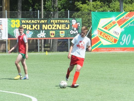 Trwa wakacyjny festiwal piłki nożnej Trwa wakacyjny festiwal piłki nożnej