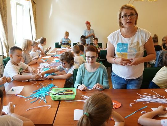 W bibliotece jak w kalejdoskopie, czyli 101 pomysłów na wakacje