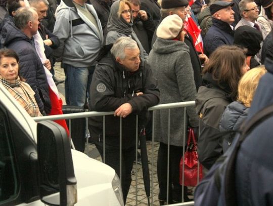 (Foto i Video) Tomaszowianie na obchodach rocznicy tragedii w Smoleńsku (Foto i Video) Tomaszowianie na obchodach rocznicy tragedii w Smoleńsku