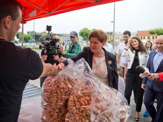 Szydłobus przejechał przez Tomaszów Szydłobus przejechał przez Tomaszów