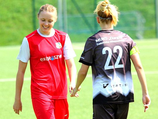 W drugim kwadransie pojedynku, Po stracie Tomaszowianki nieco uspokoiły swój rytm...