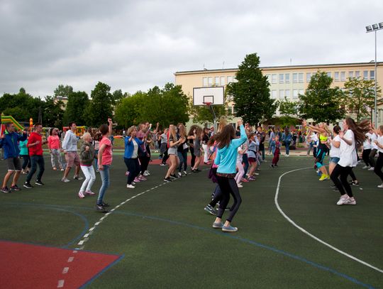 Festyn &quot;Czas na zdrowie&quot; w Gimnazjum nr 6 im. ks. Jana Twardowskiego